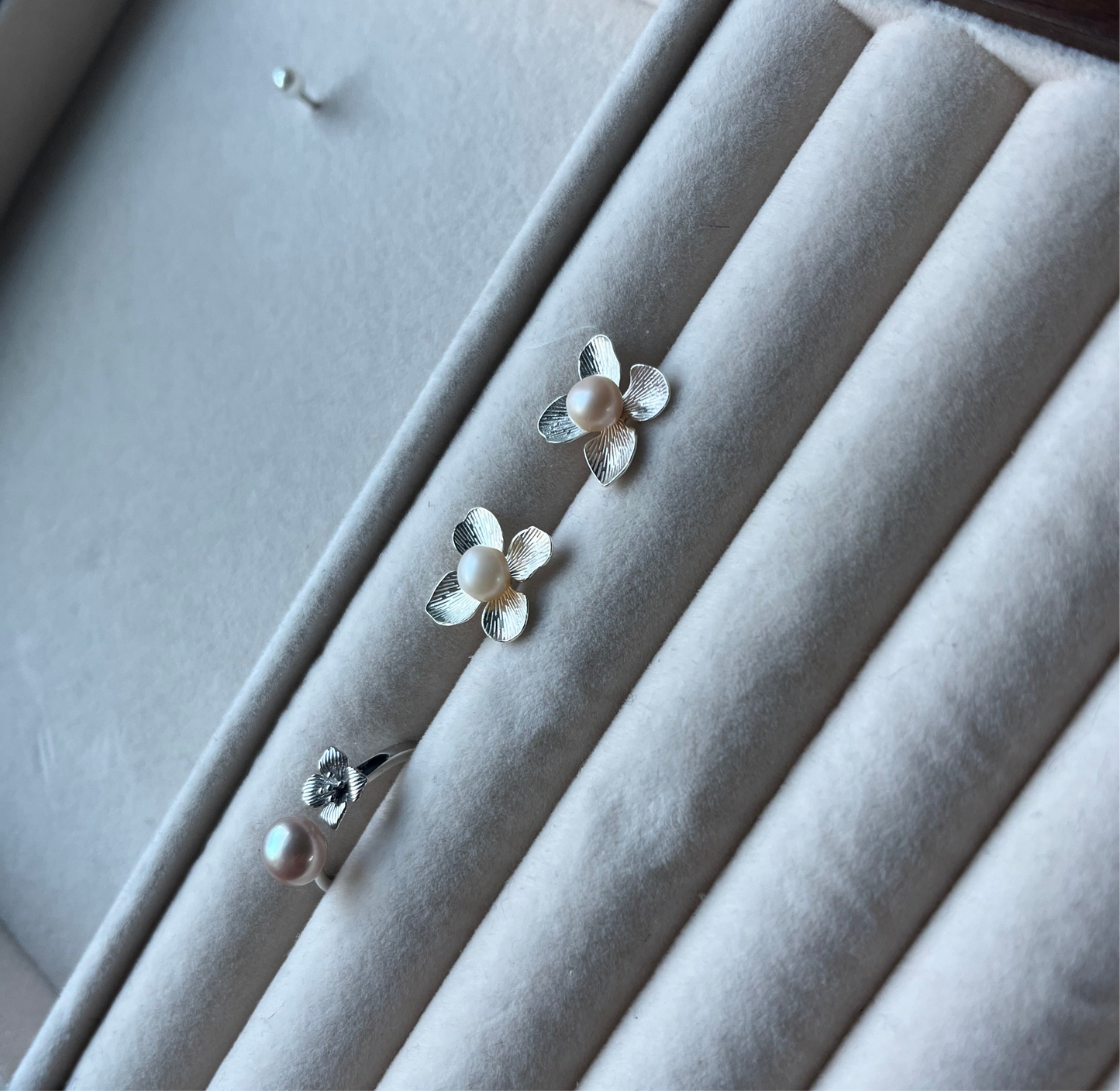 Shibui Daphne Ring with Certified Biwa Pearls