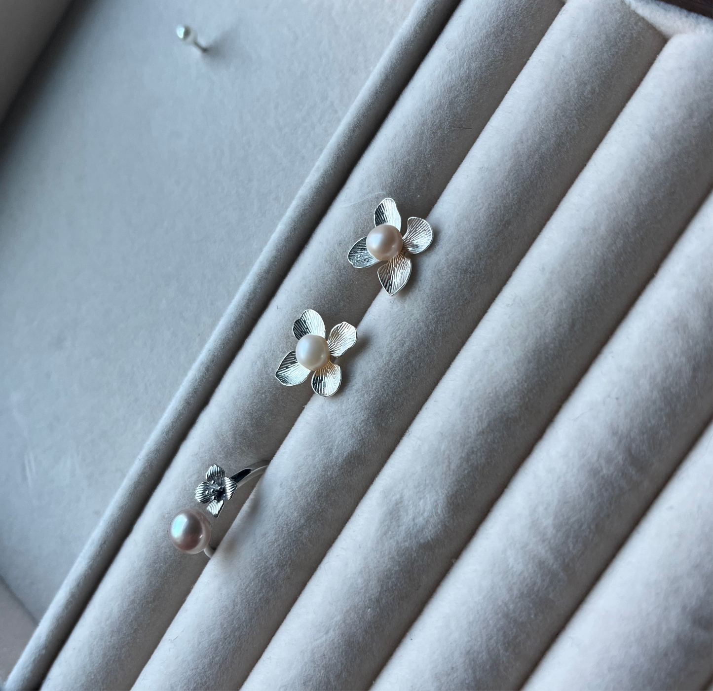 Shibui Daphne Ring with Certified Biwa Pearls
