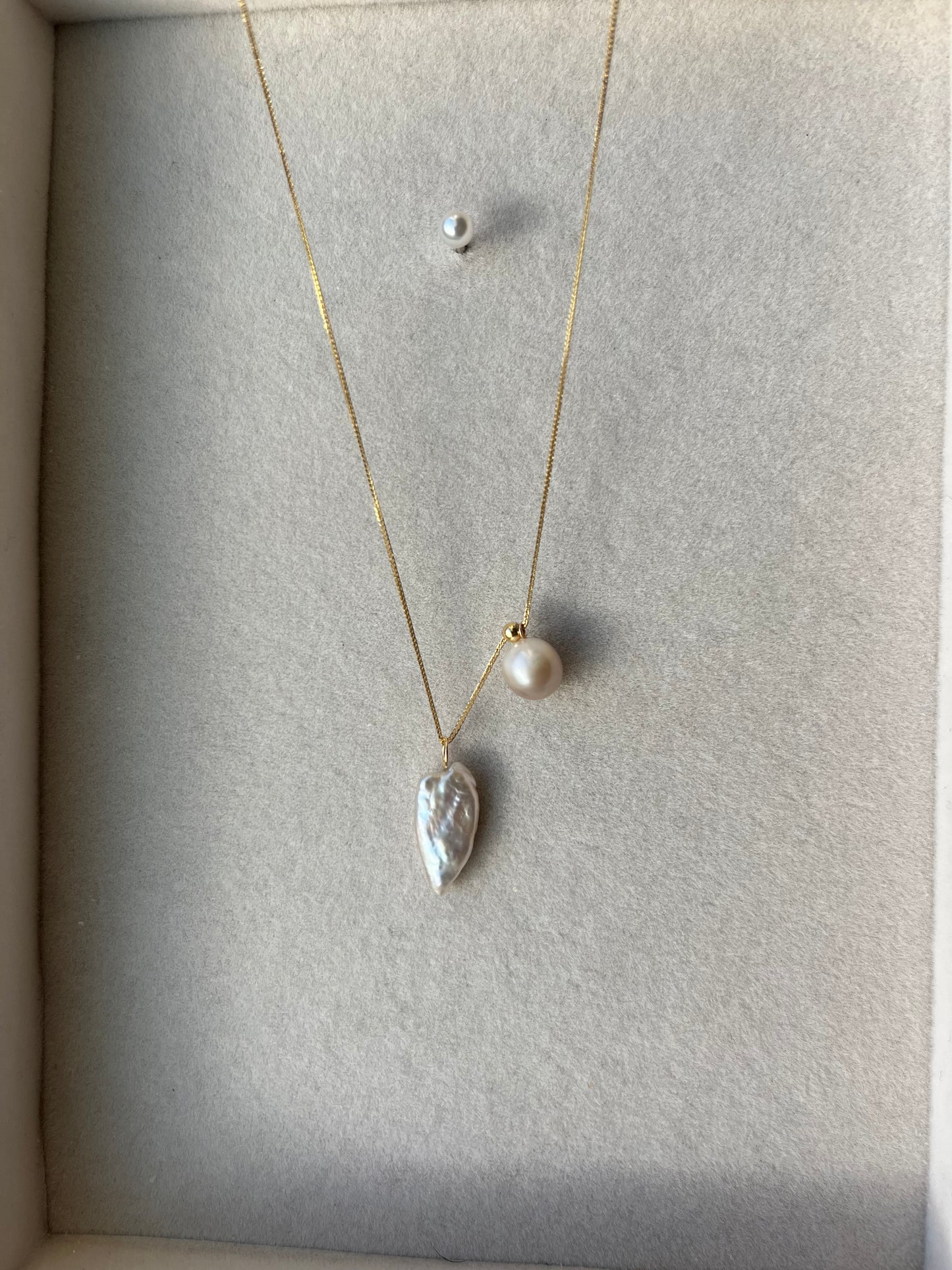 18K Mizumi Spire Necklace with Certified Biwa Pearls