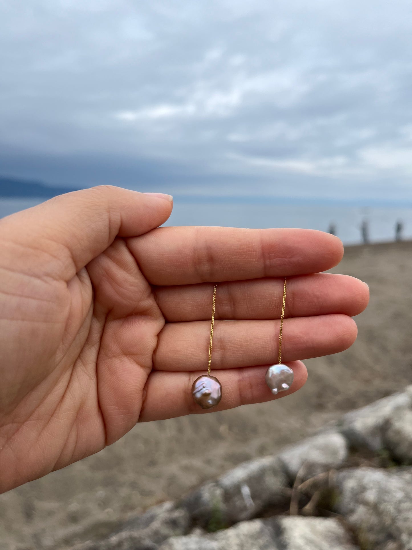 18K Mizumi Moon Earrings with Certified Biwa Pearls