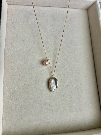 18K Mizumi Spire Necklace with Certified Biwa Pearls