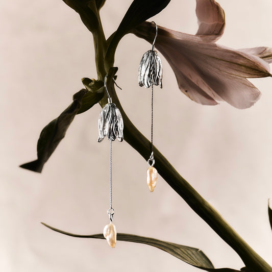 Shibui Lilia Earrings with Certified Biwa Pearls