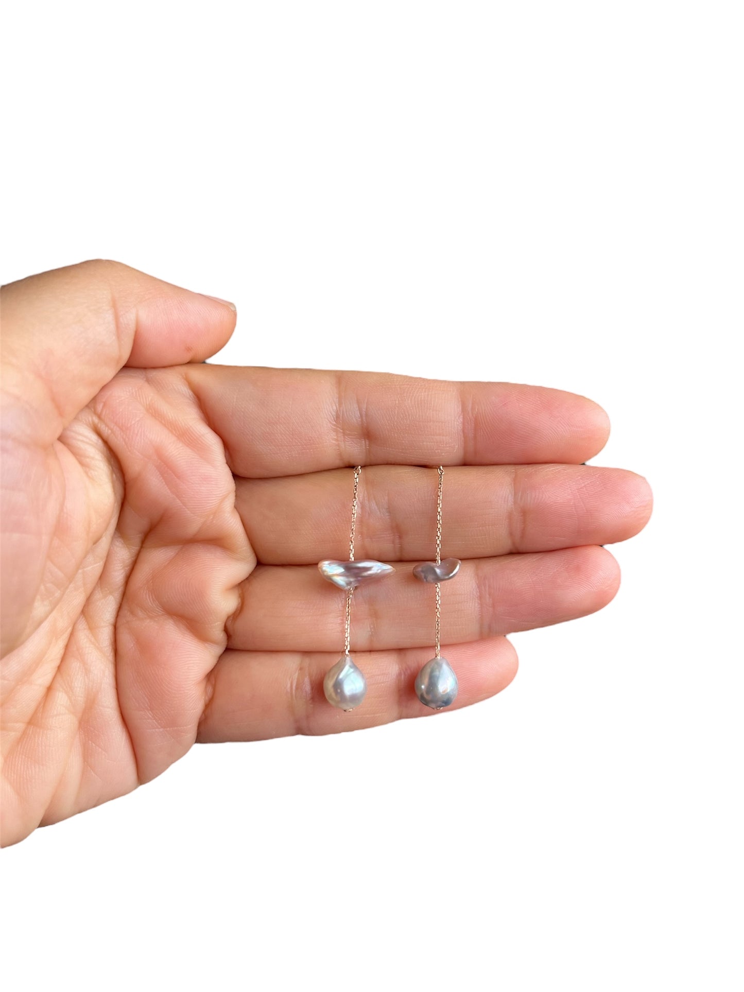 18K Mizumi Ito Earrings with Certified Biwa Pearls