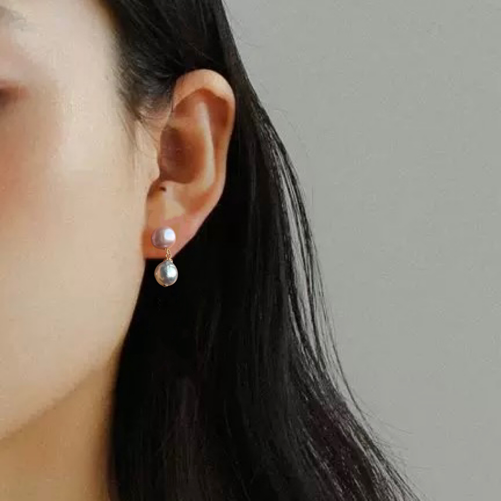 18K Mizumi Nijuu Earrings with Certified Biwa Pearls