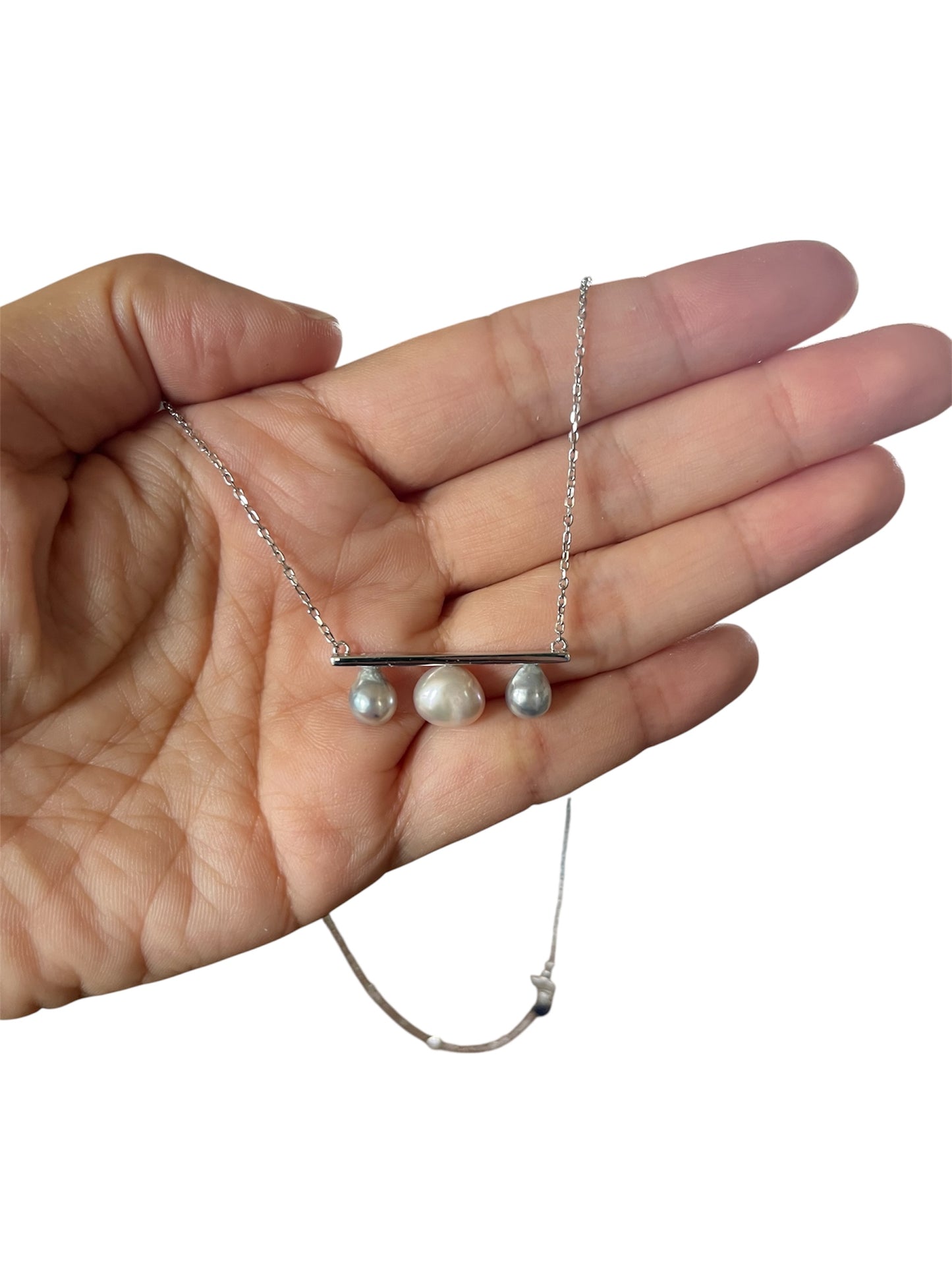 Hikari Chowa Necklace