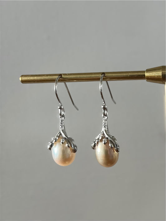 Shibui Tsubomi Earrings