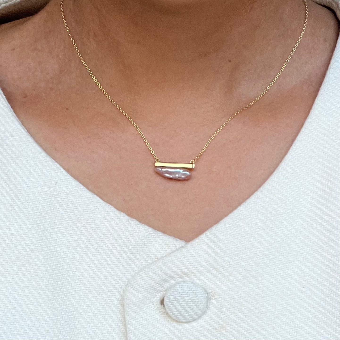 Mizumi Bar Necklace with Certified Biwa Pearls