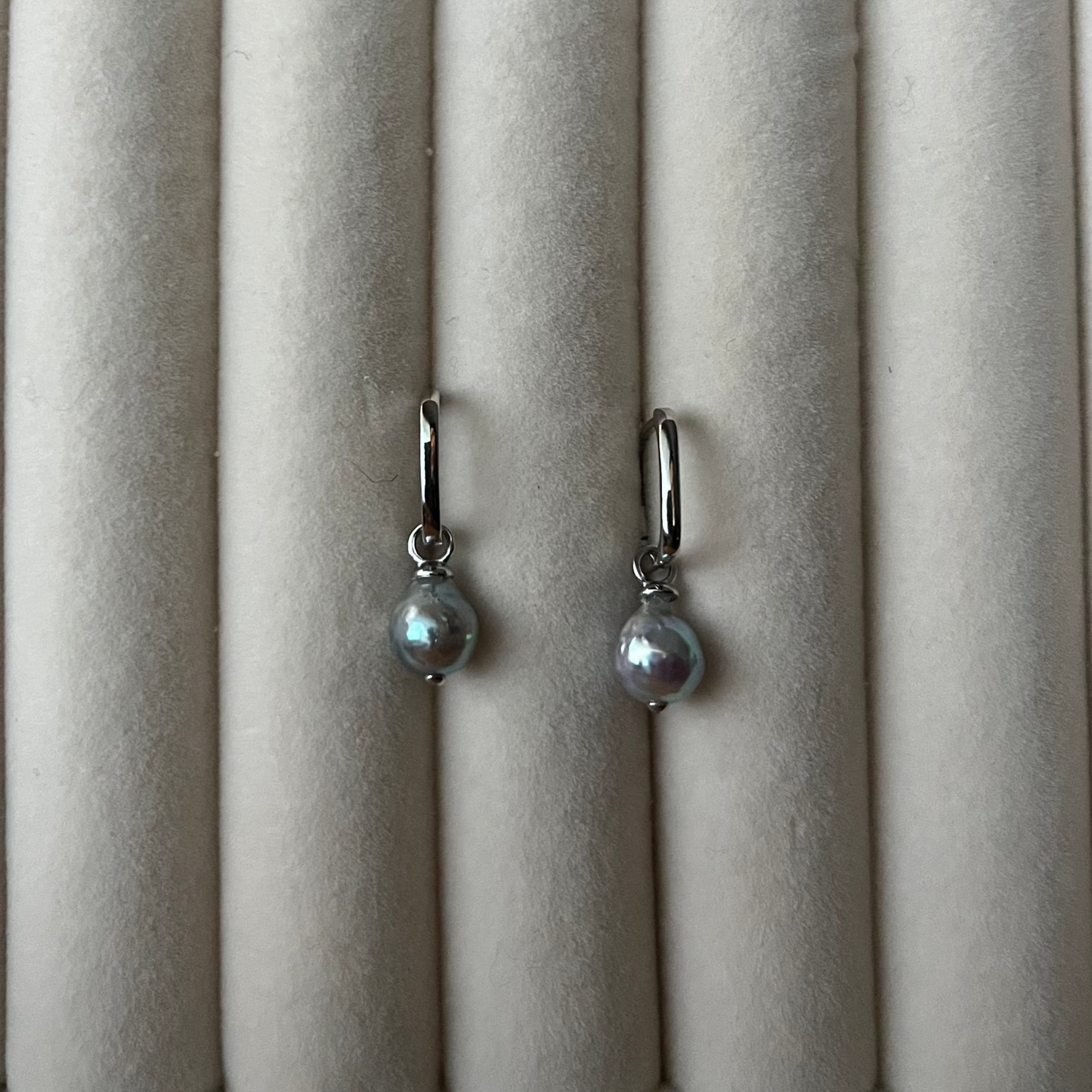 Hikari Link Earrings with Japanese Akoya Pearls