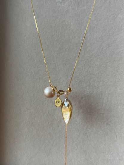 18K Mizumi Spire Necklace with Certified Biwa Pearls