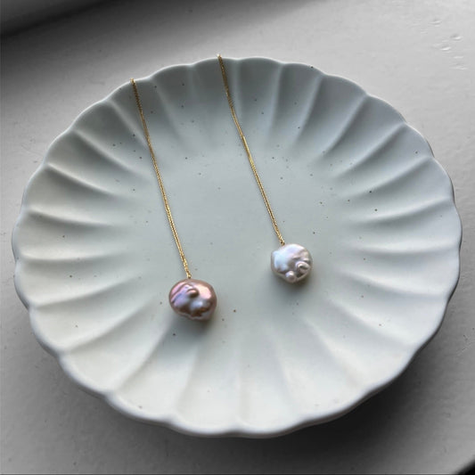 18K Mizumi Moon Earrings with Certified Biwa Pearls