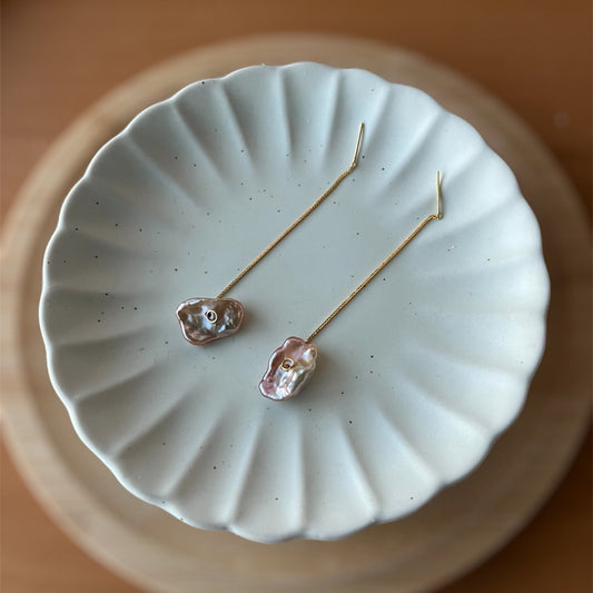 18K Mizumi Petal Earrings with Certified Biwa Pearls