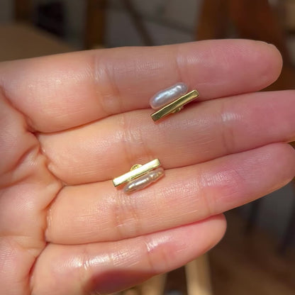 Mizumi Bar Earrings with Certified Biwa Pearls